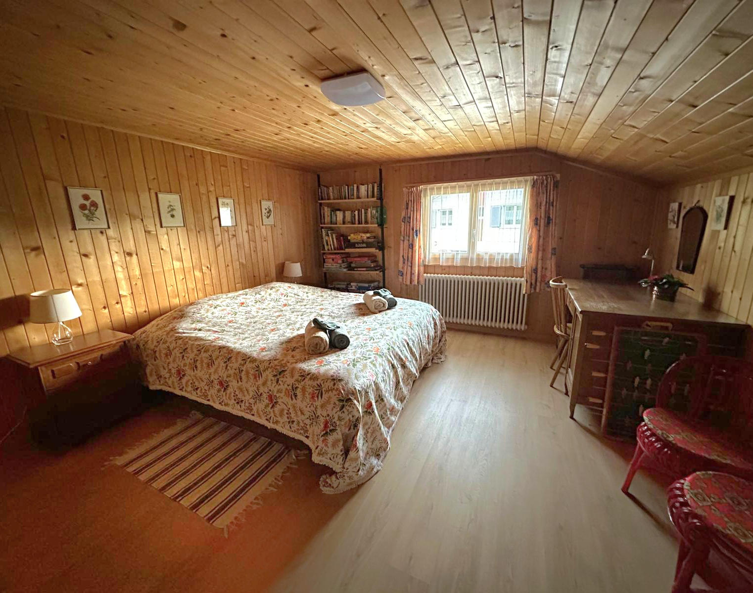 Schlafzimmer ueberhalb dem Wohnzimmer